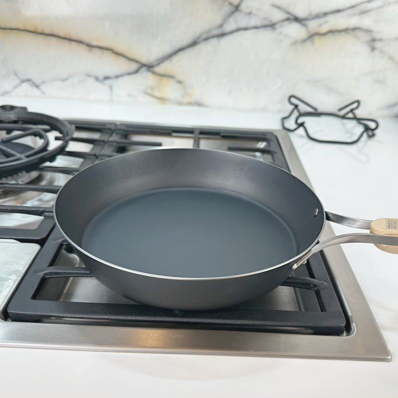 https://www.cookerycollective.com.au/cdn/shop/files/frypan-gastop-01_2048x2048.jpg?v=1675829321